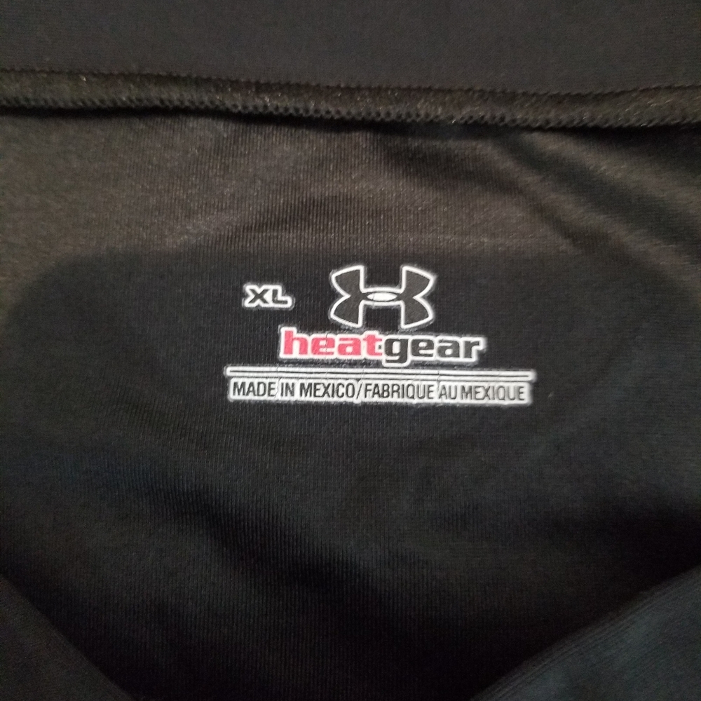Under armour heat gear long sleeve shirt